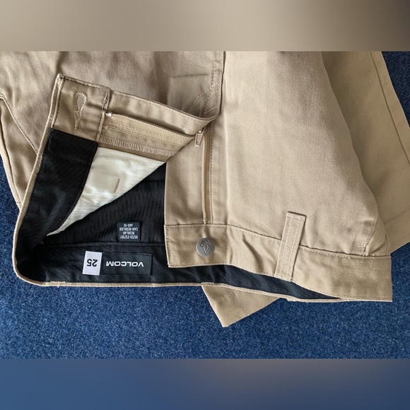 Volcom Pants - Boys size 25 NWOT - Picture 2 of 3